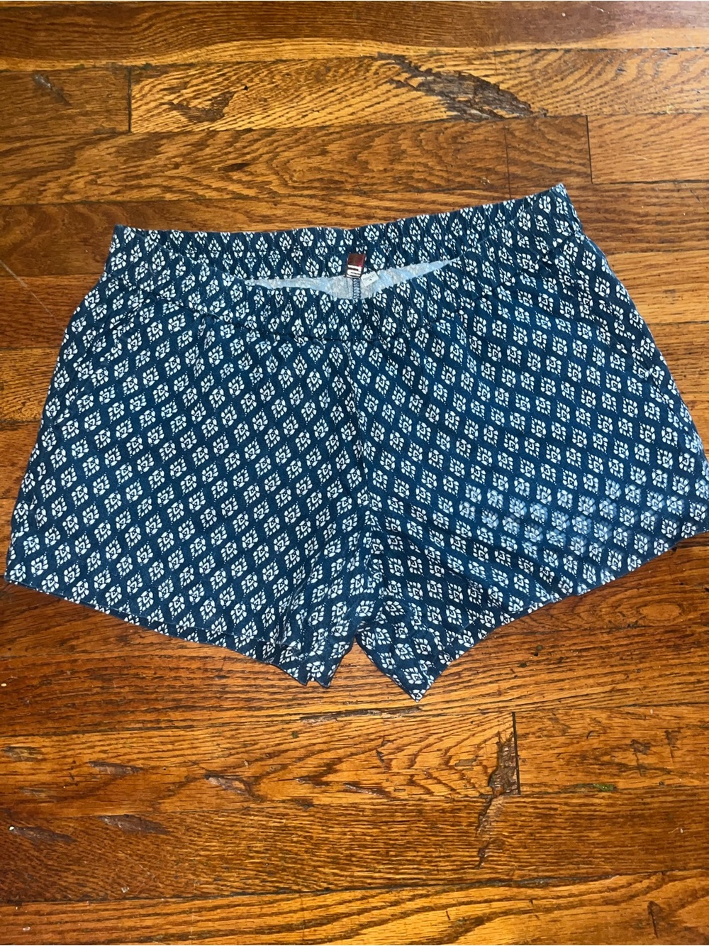 Kut from the cloth 100% linen boho shorts w/ pockets Size 4